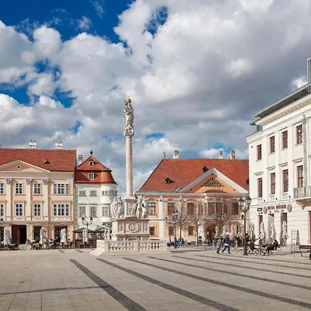 Foter Rezidencia * Győr