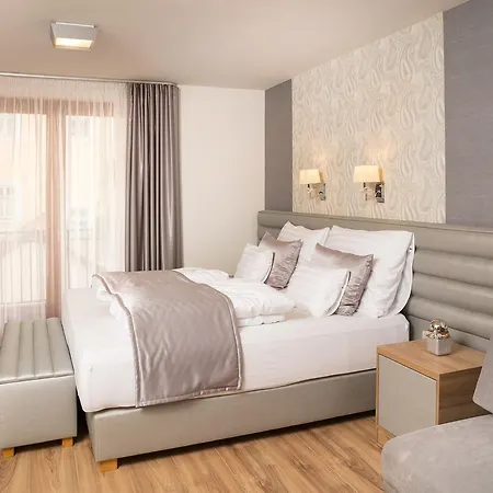 شقة Foter Rezidencia *