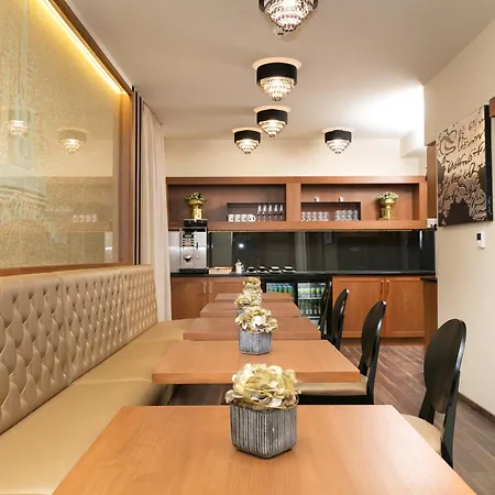 Foter Rezidencia * غيور